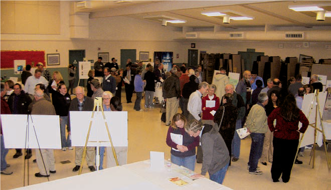 An open house provides an opportunity for community members to talk one-on-one with WESTCARB researchers.